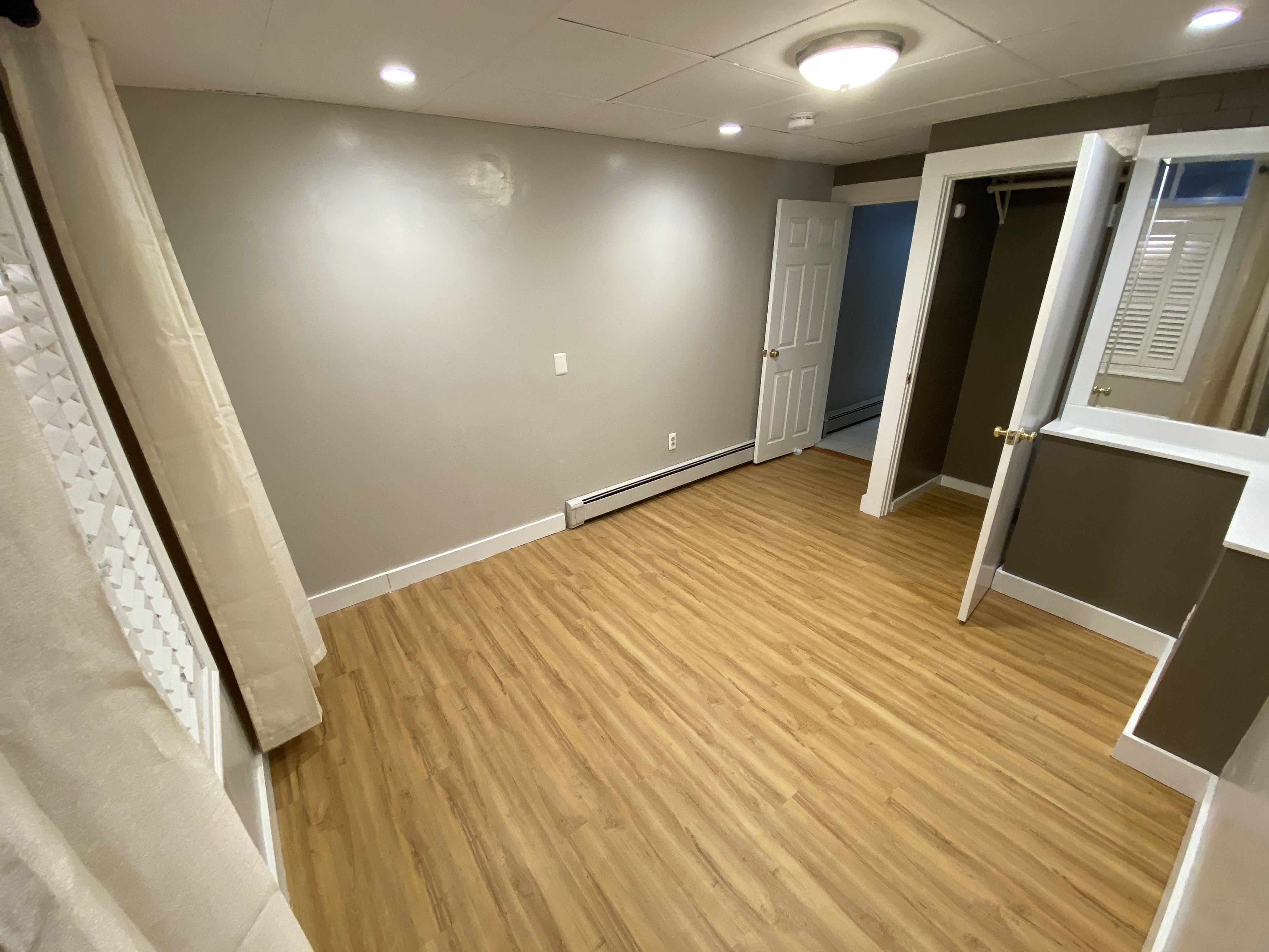 1753 Beacon St, Washington Square