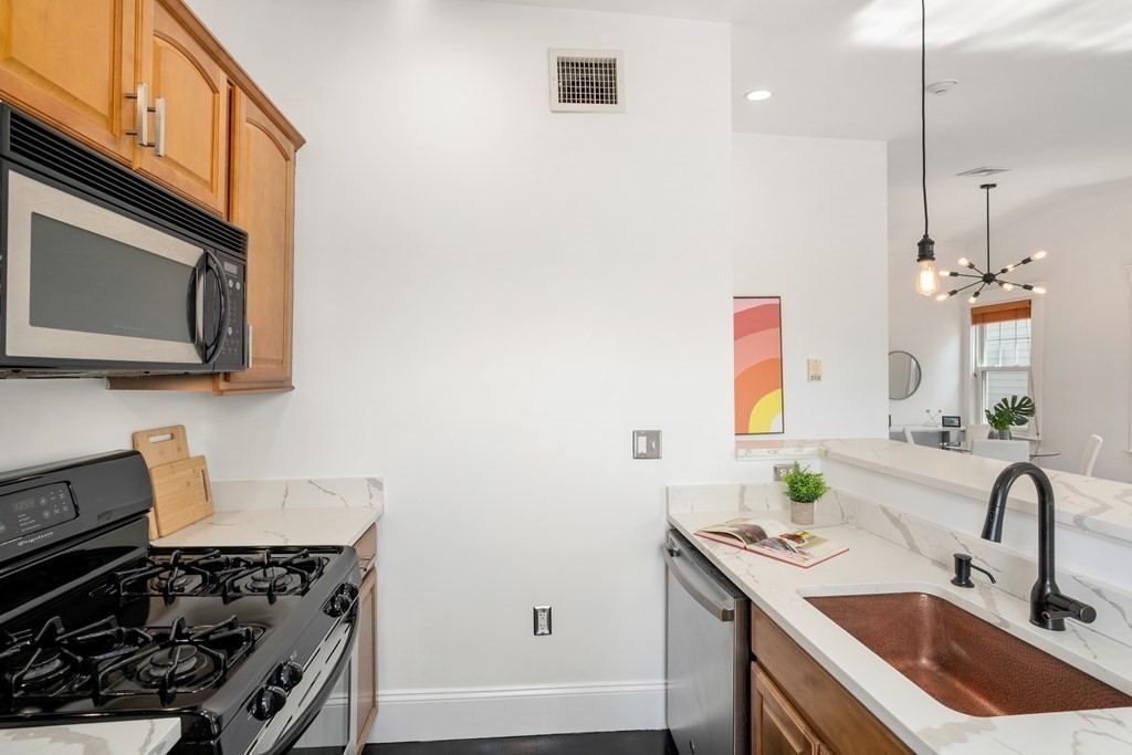 6 Vinton, East Boston