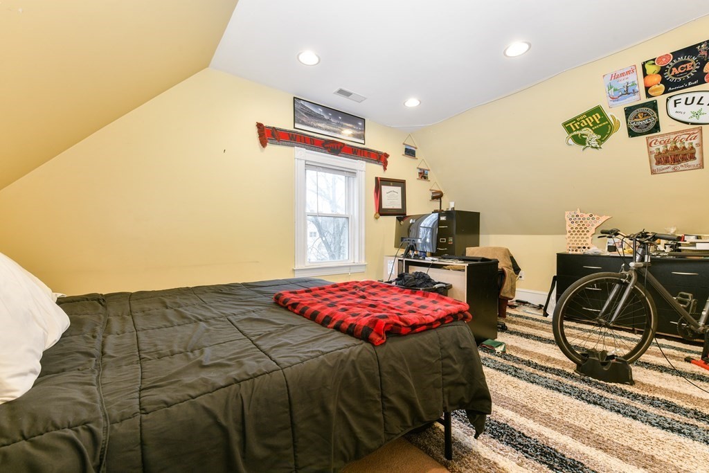 6 Windom St, Allston