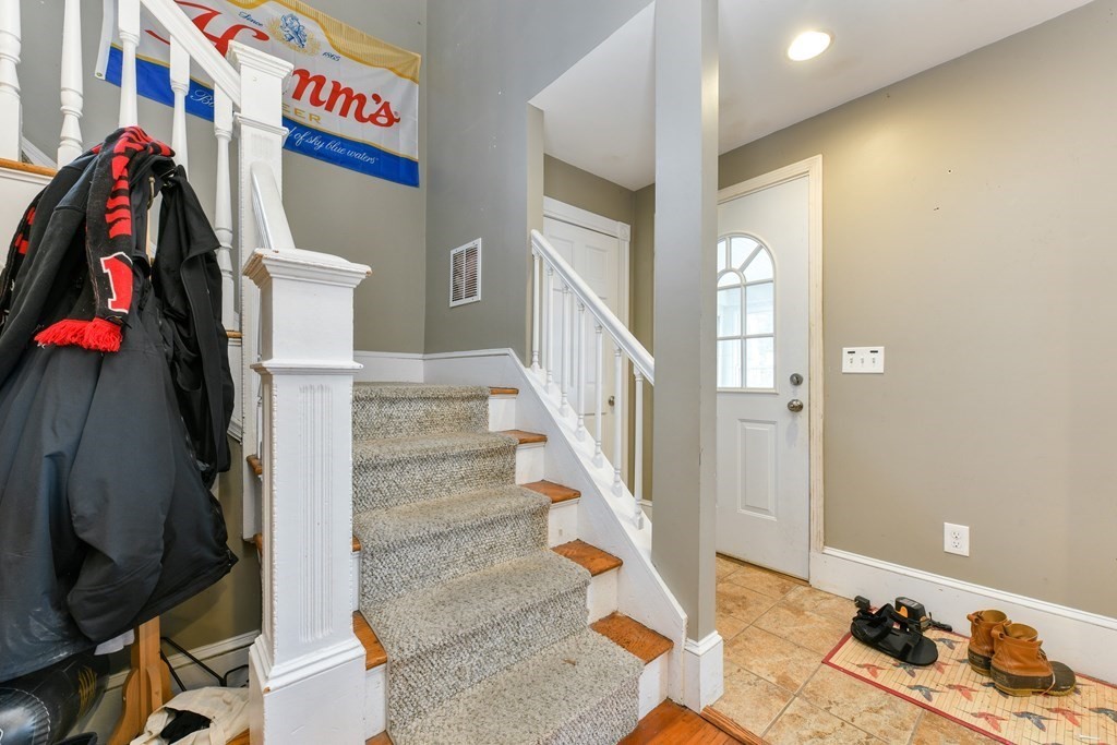 6 Windom St, Allston