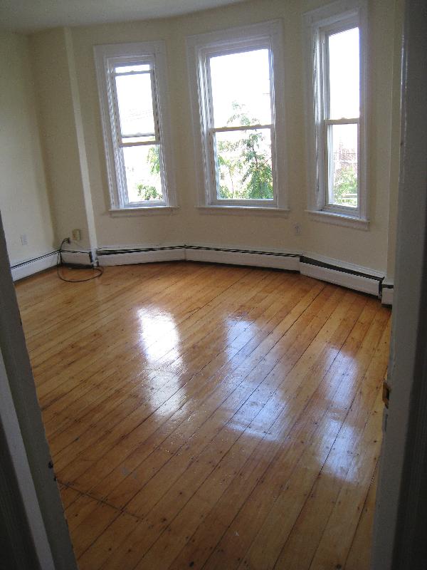 108 Central St, Winter Hill