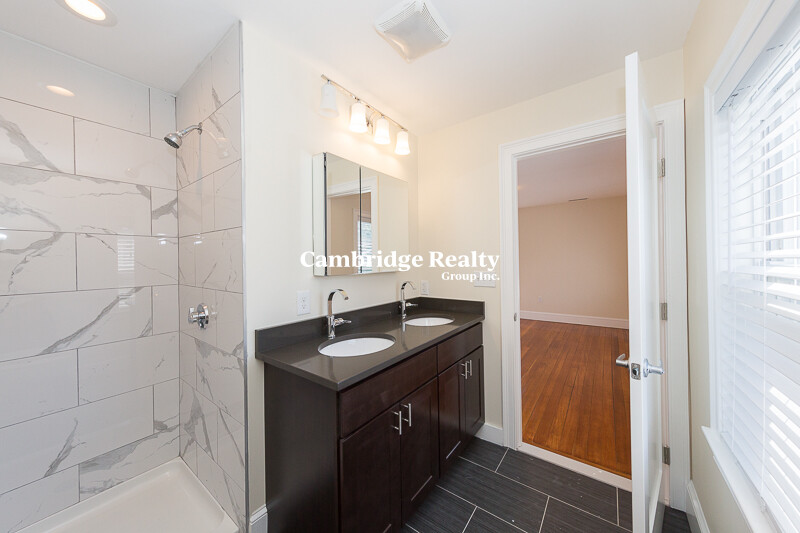 11 Winter Hill Rd, South Medford