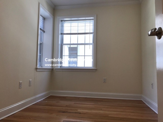 55 Langdon St, Neighborhood Nine