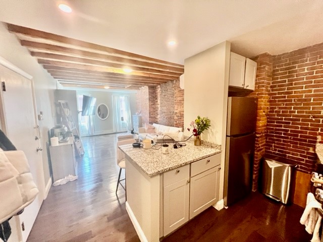 353 Hanover St, North End