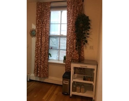 50 Joy St, Beacon Hill