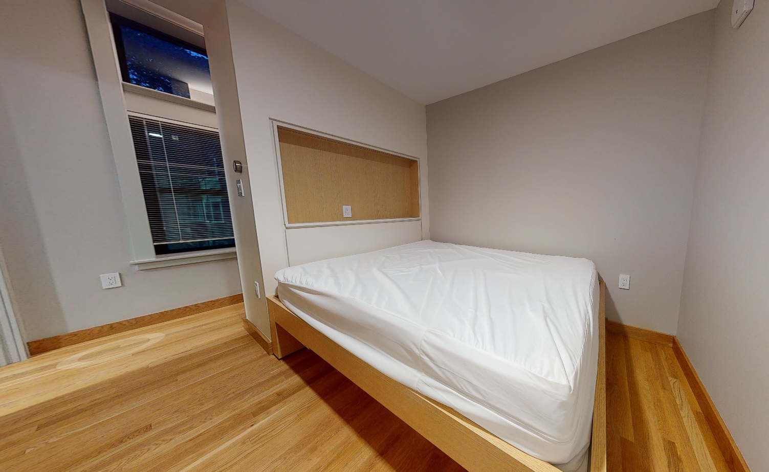 115 Mount Auburn St, Harvard Square