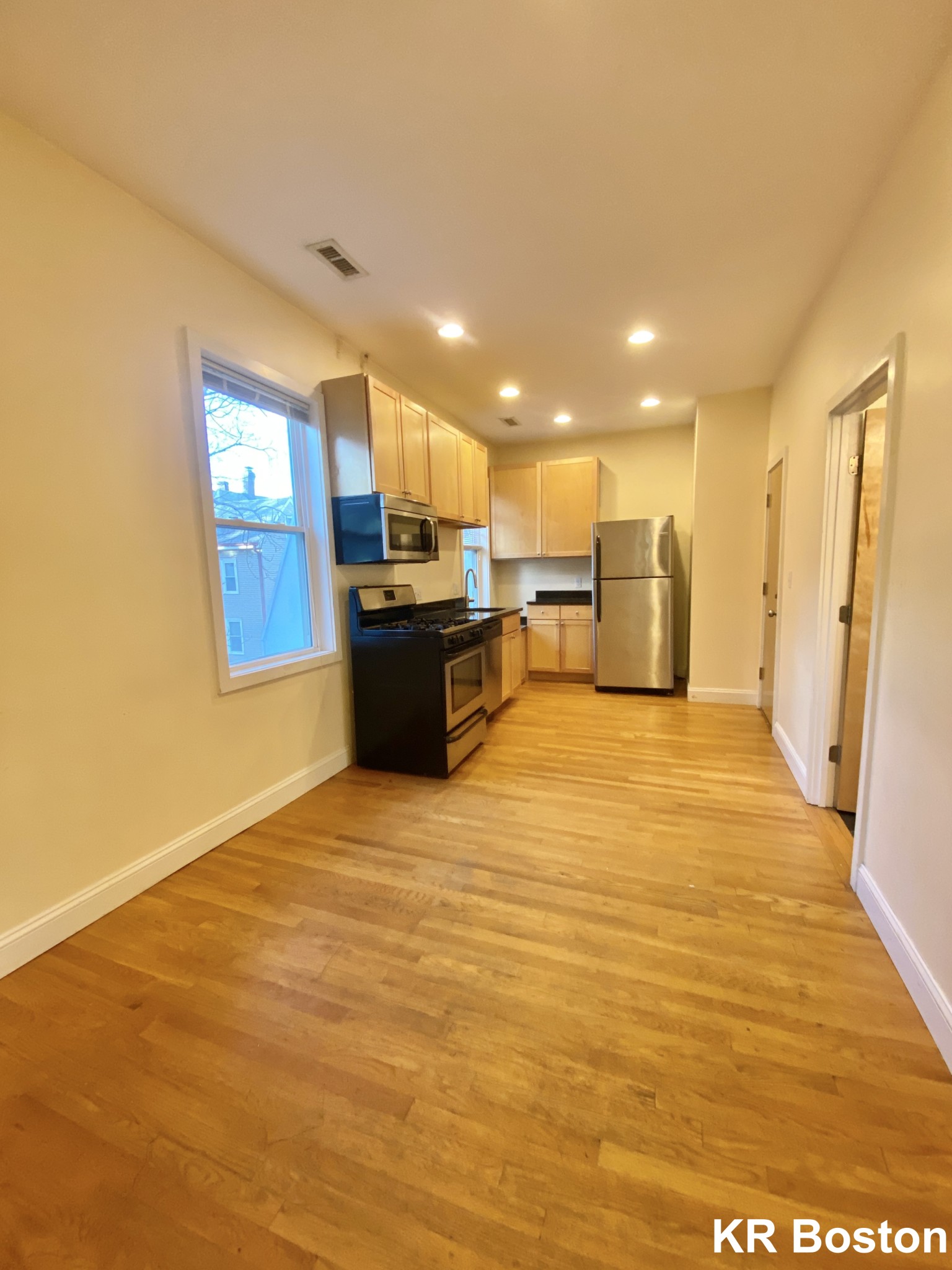 2 Wadsworth St, Allston