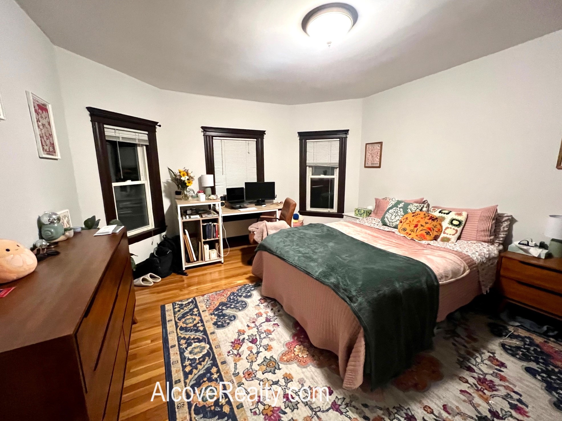 92 Powderhouse Blvd, Teele Square