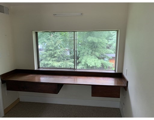 8 Camden Pl, Harvard Square