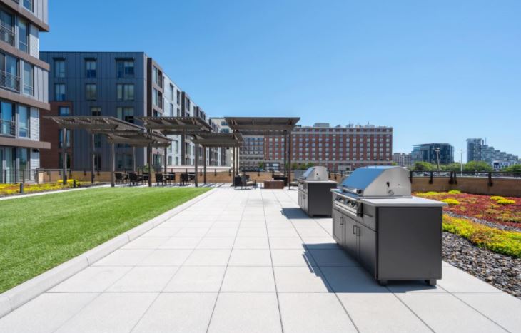 411 D St, South Boston