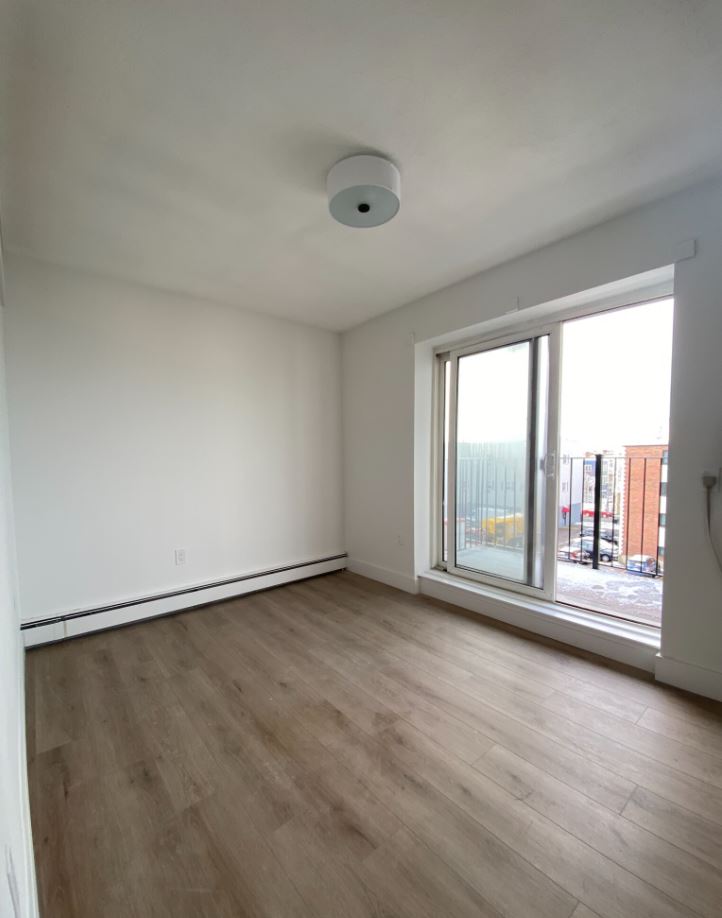 741 6th St, South Boston