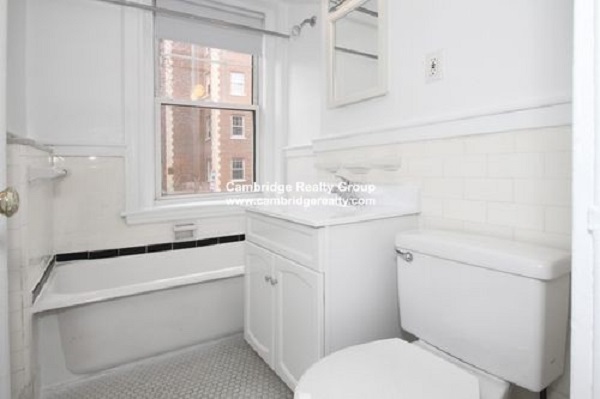 26 Chauncy St, Neighborhood Nine