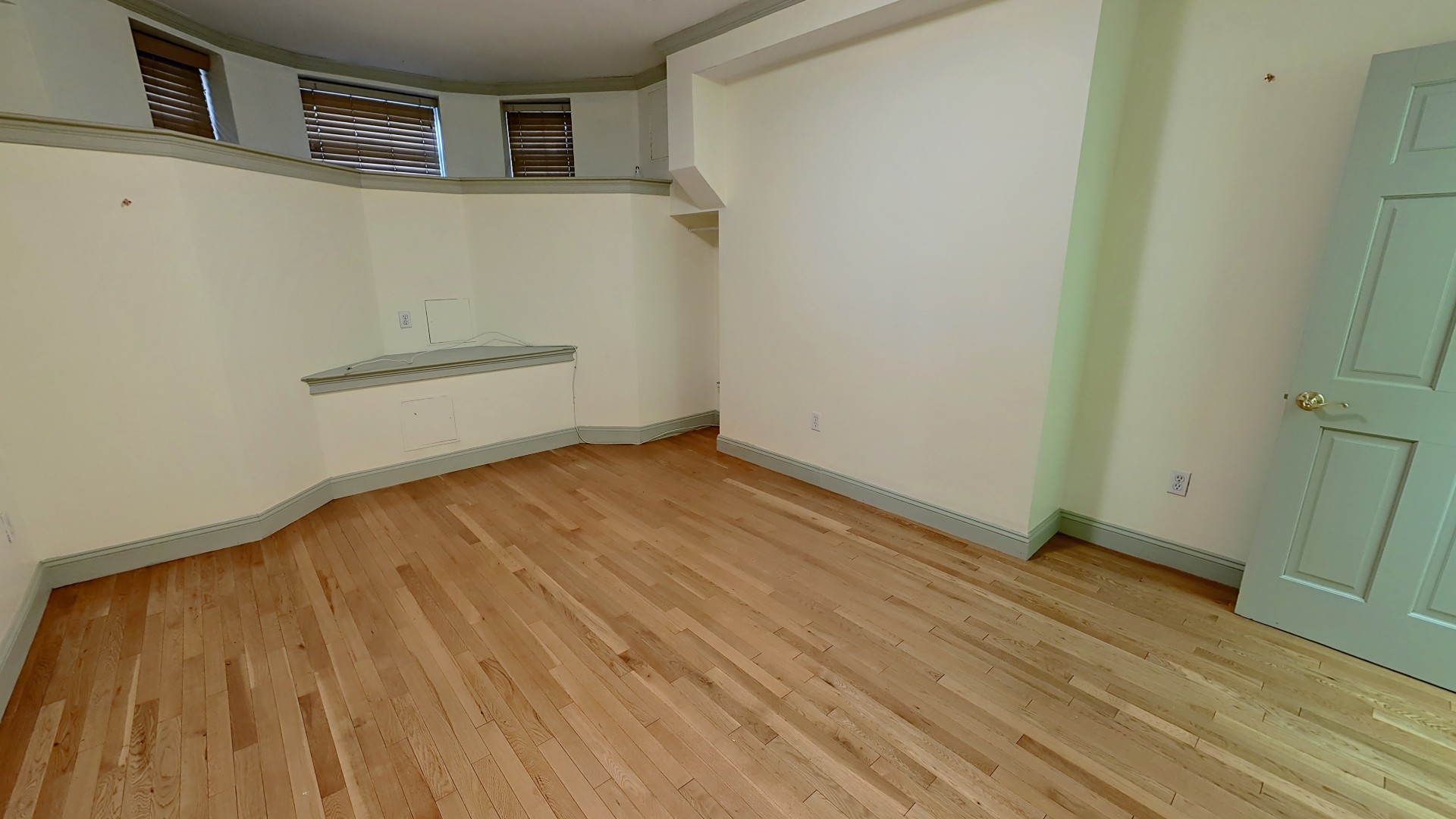 461 Commonwealth Ave, Back Bay