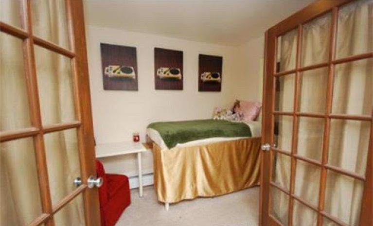 28 Symphony Rd, Fenway