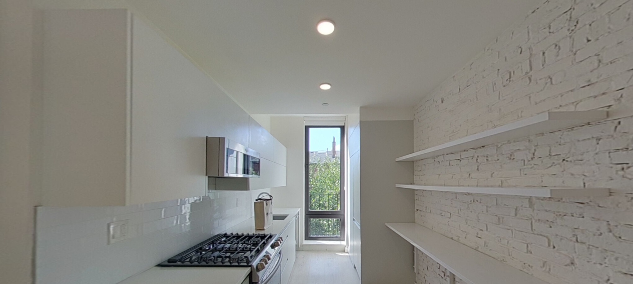 2 Worthington St, Mission Hill