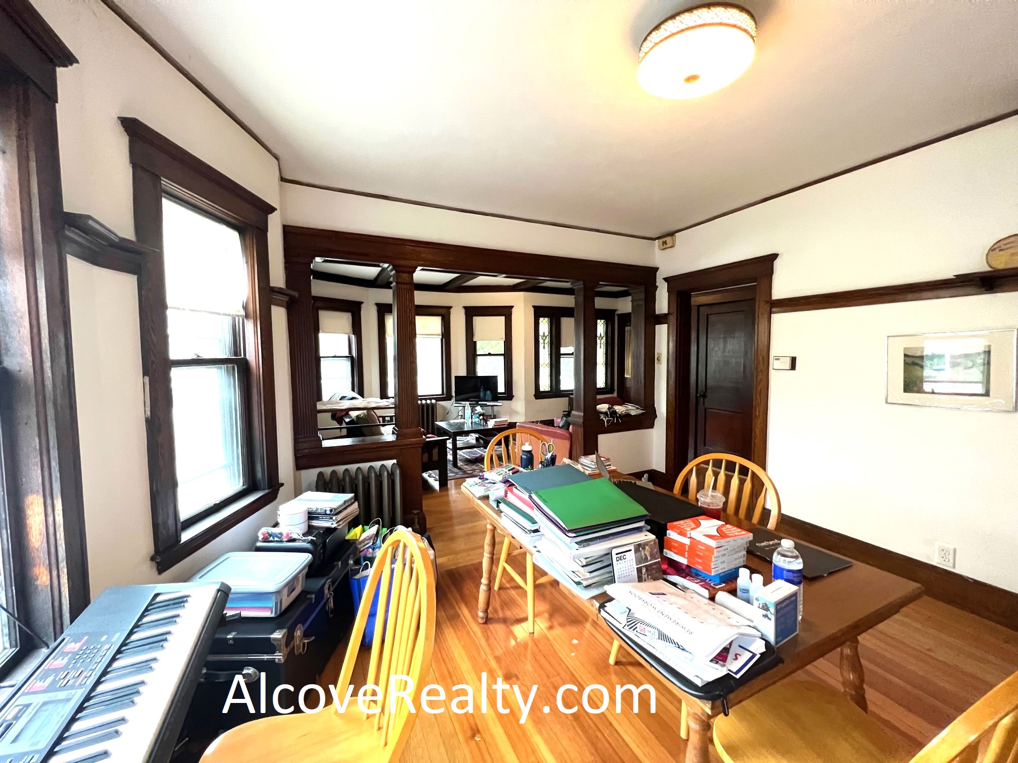 11 Leonard St, West Somerville