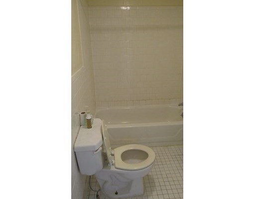 10 Leedsville St, Dorchester