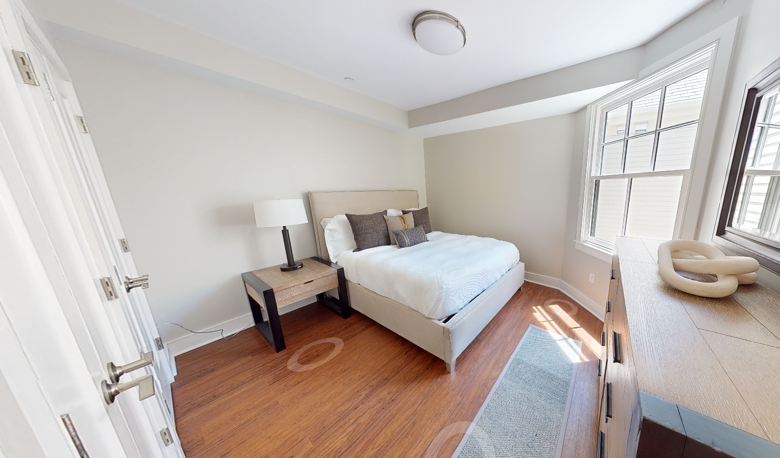 386 Harvard St, Mid-Cambridge