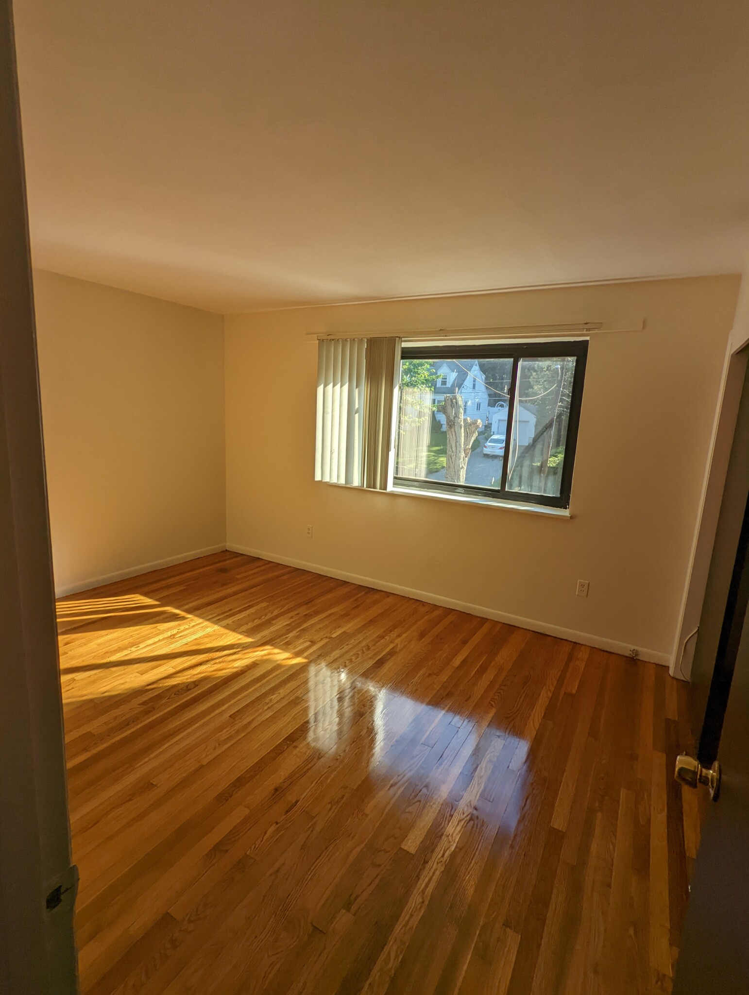 182 Central St, Stoneham