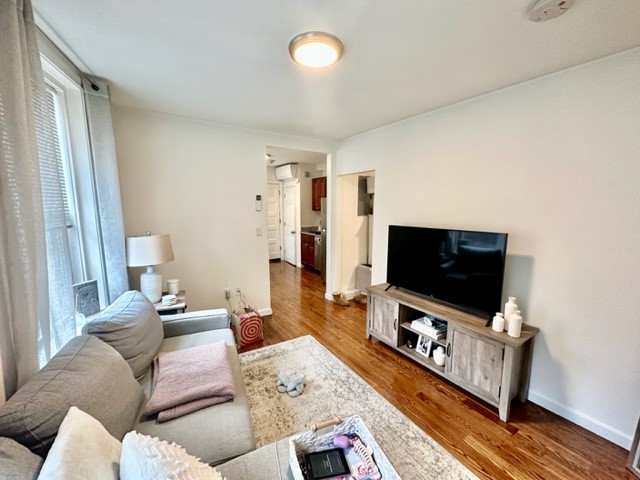 4 Garden Court St, North End