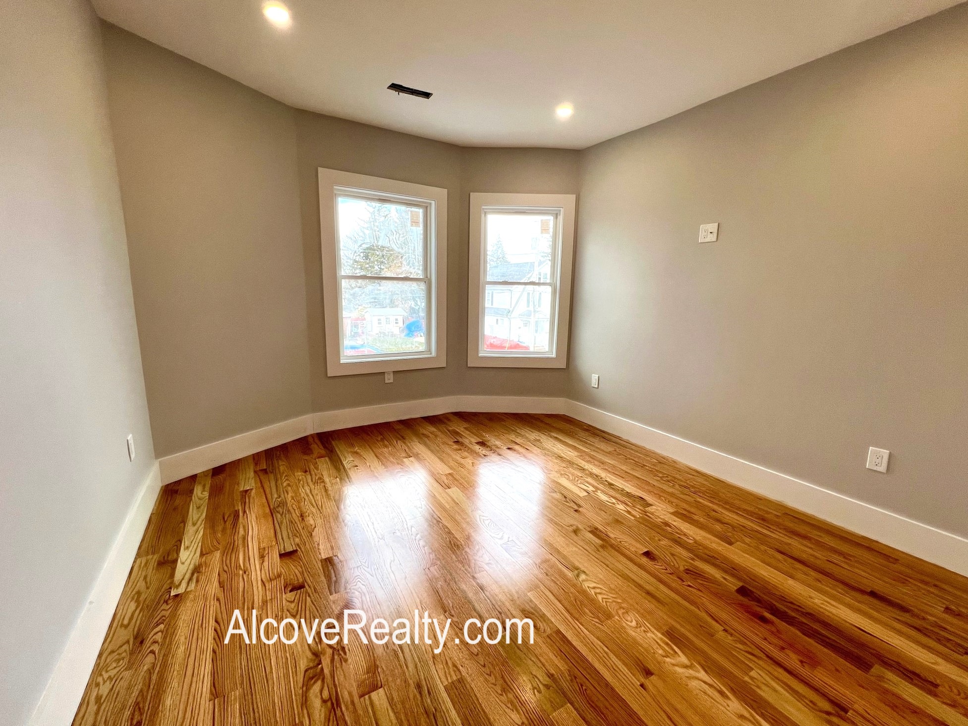 42 George St, South Medford