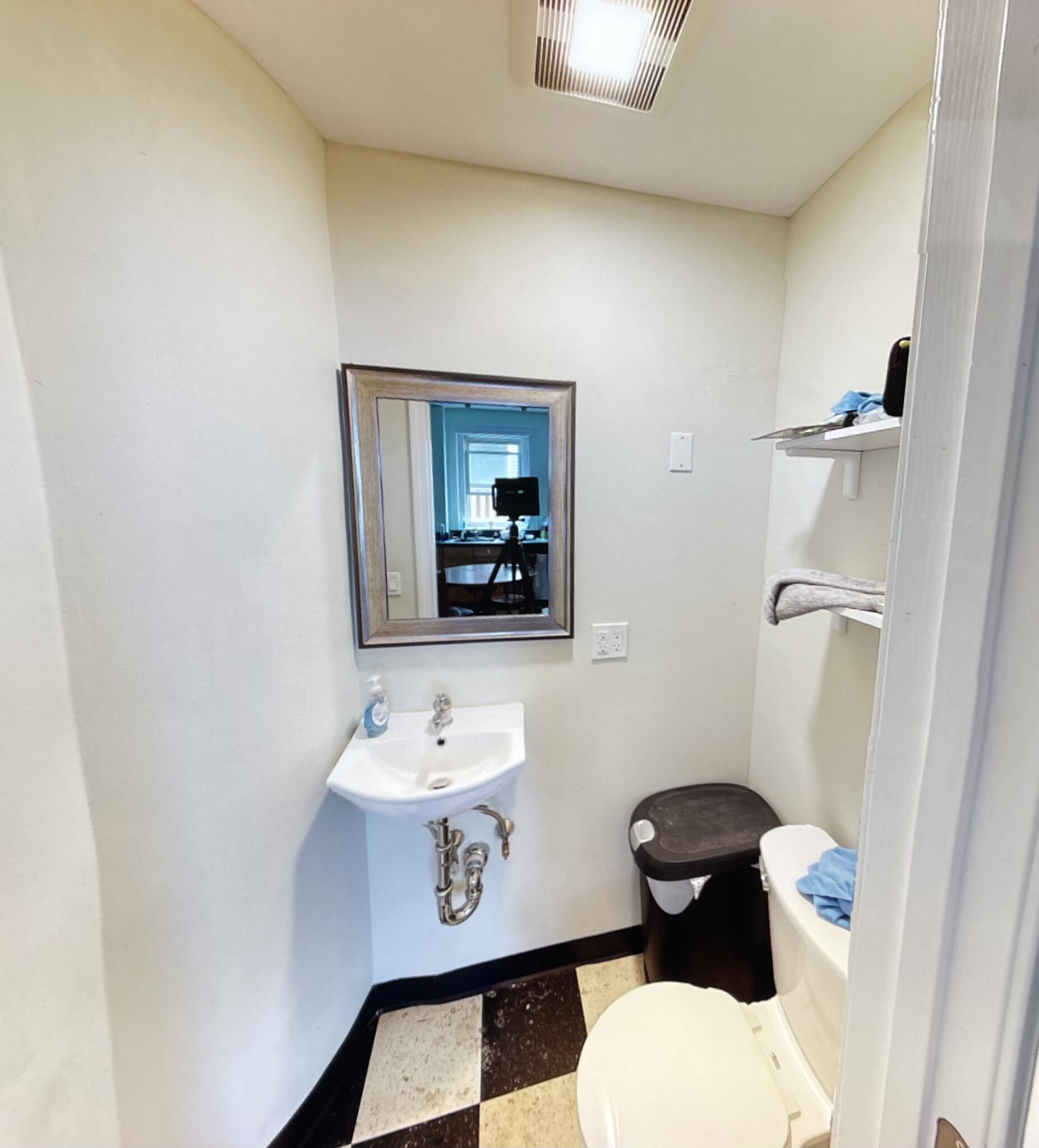 108 Central St, Powder House Square