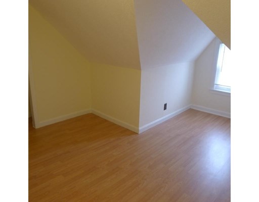 314 Centre St, Jamaica Plain