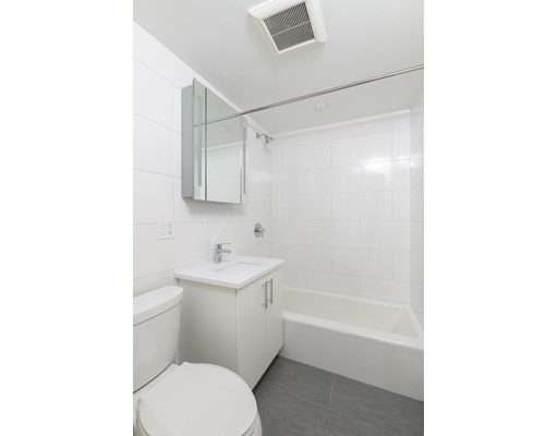 16 Trowbridge St, Harvard Square