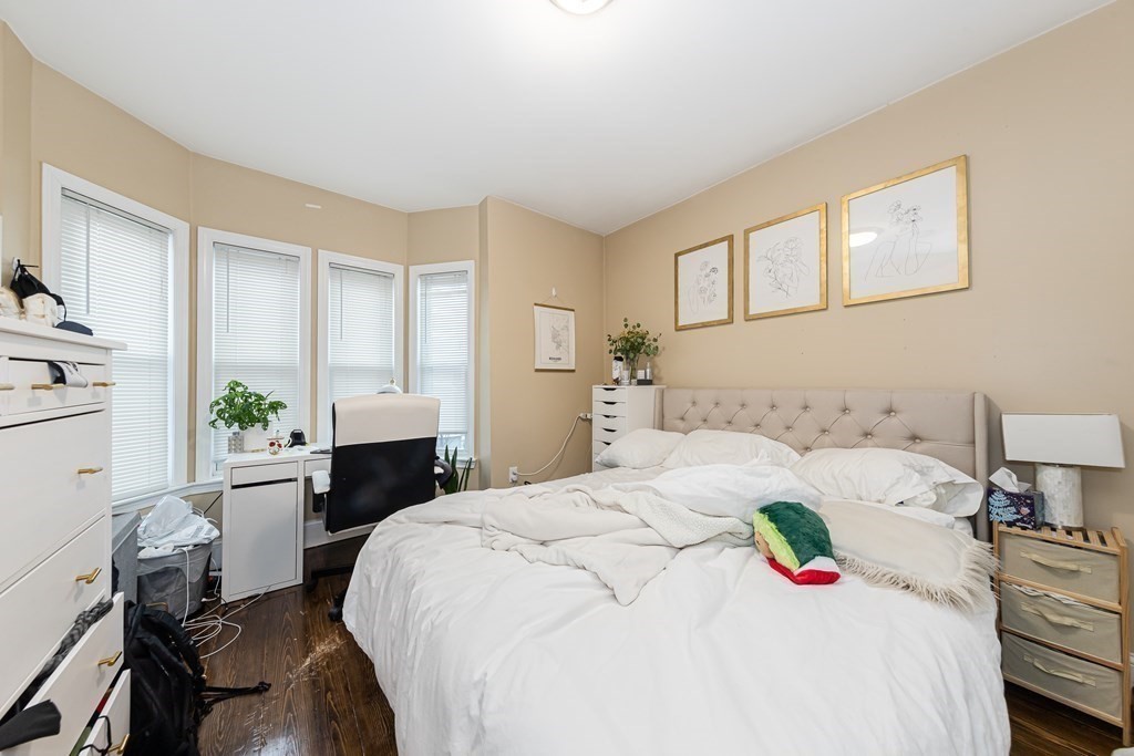 1566 Termont St, Mission Hill