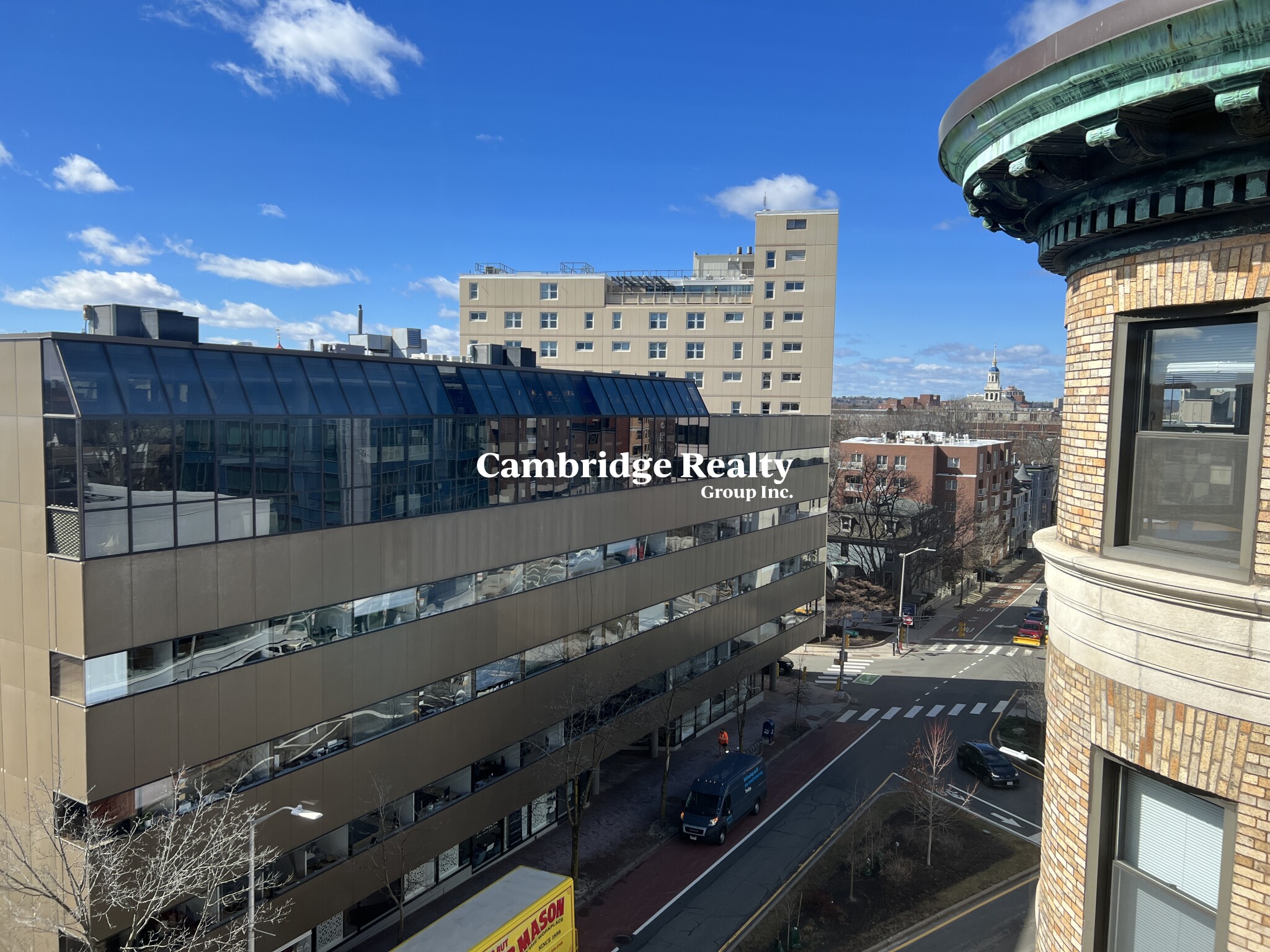 1039 Massachusetts Ave, Harvard Square