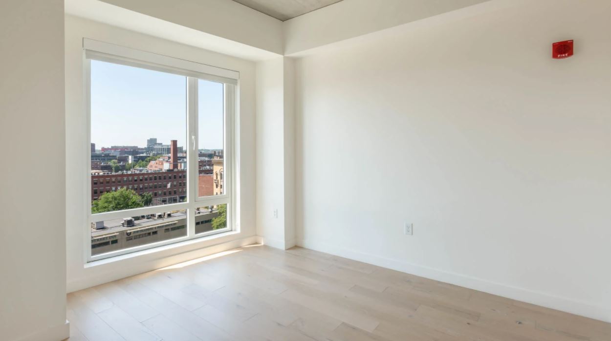 55 Traveler St, South End