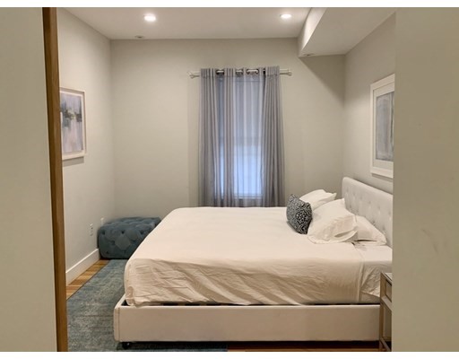 666 Massachusetts Ave, South End