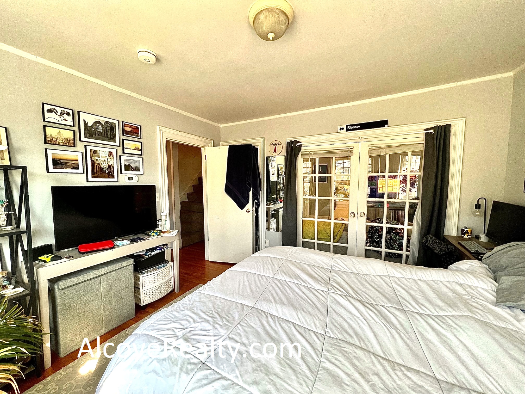 65 Willow Ave, Davis Square