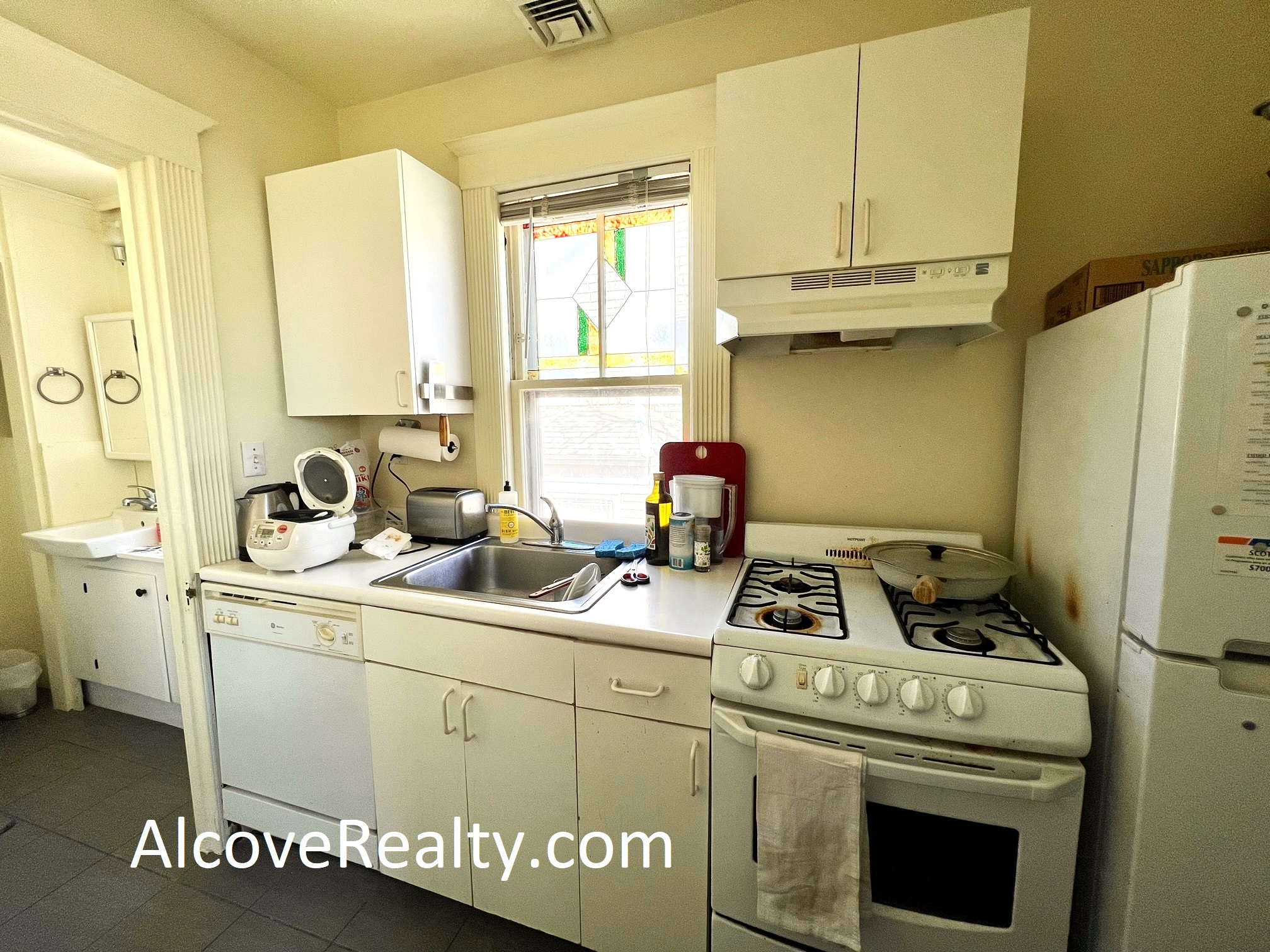 78 College Ave, Davis Square