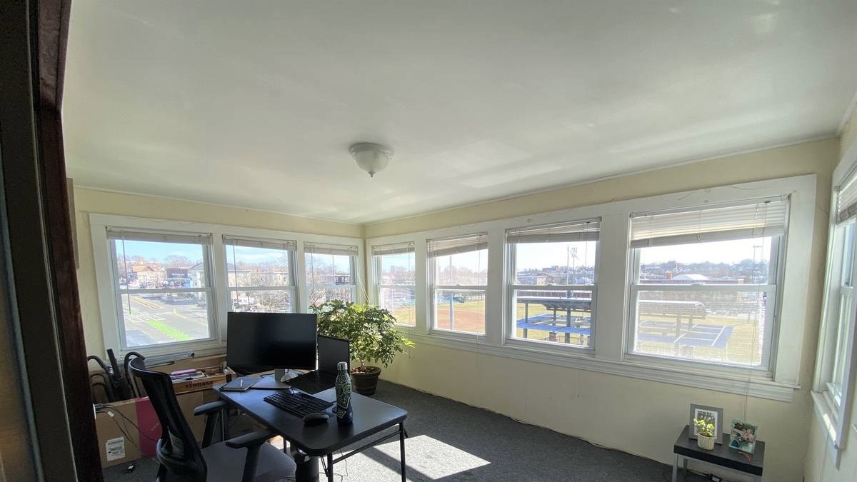 547 Broadway, Ball Square