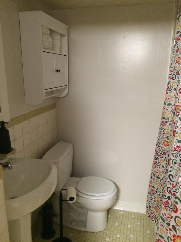 42 Lomasney Way, West End