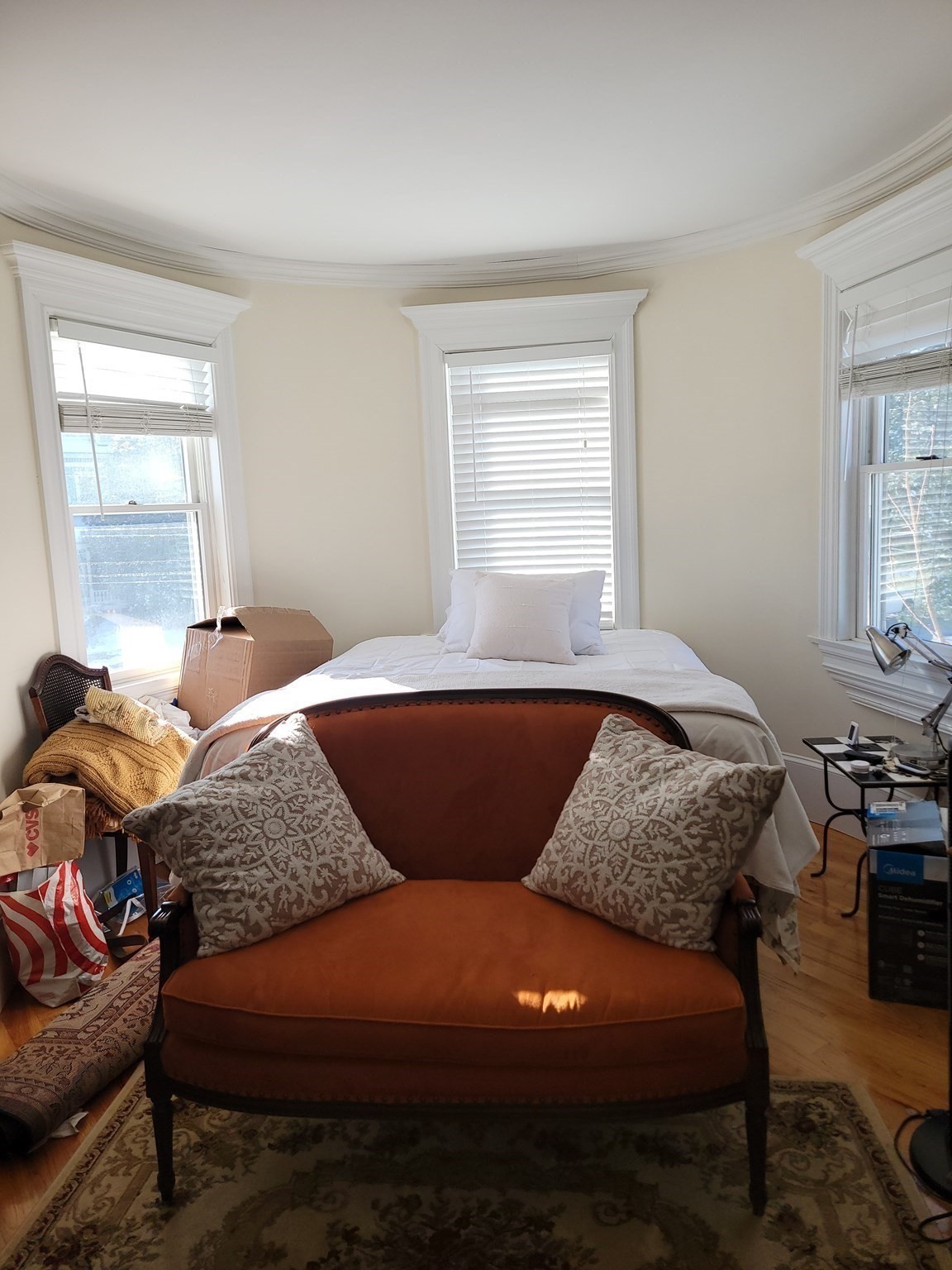 35 Highland Ave, Newtonville