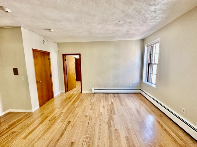 160 Salem St, North End