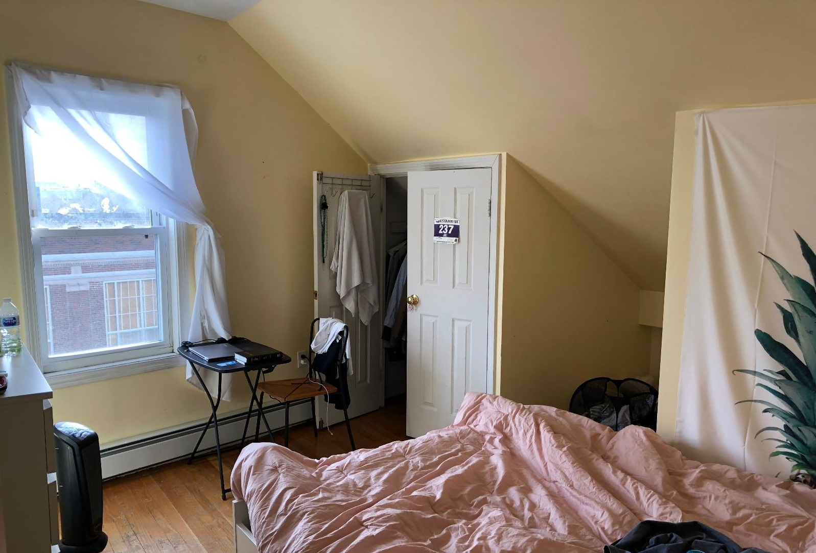 647 Cambridge St, East Cambridge