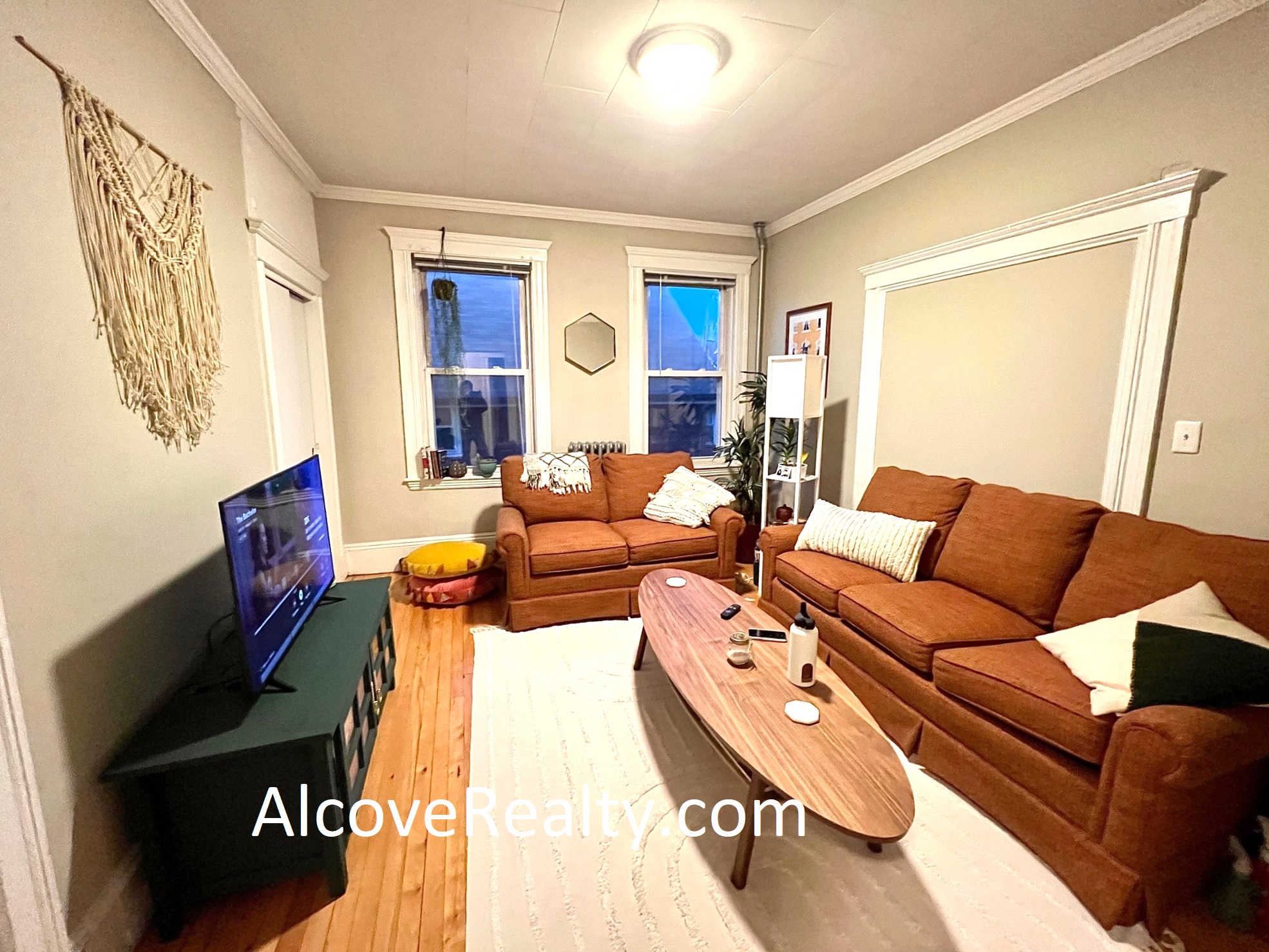 15 Farragut Ave, Teele Square