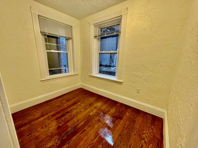 4 Garden Court St, North End