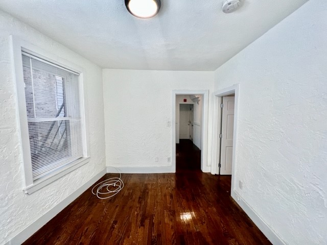 4 Garden Ct, North End