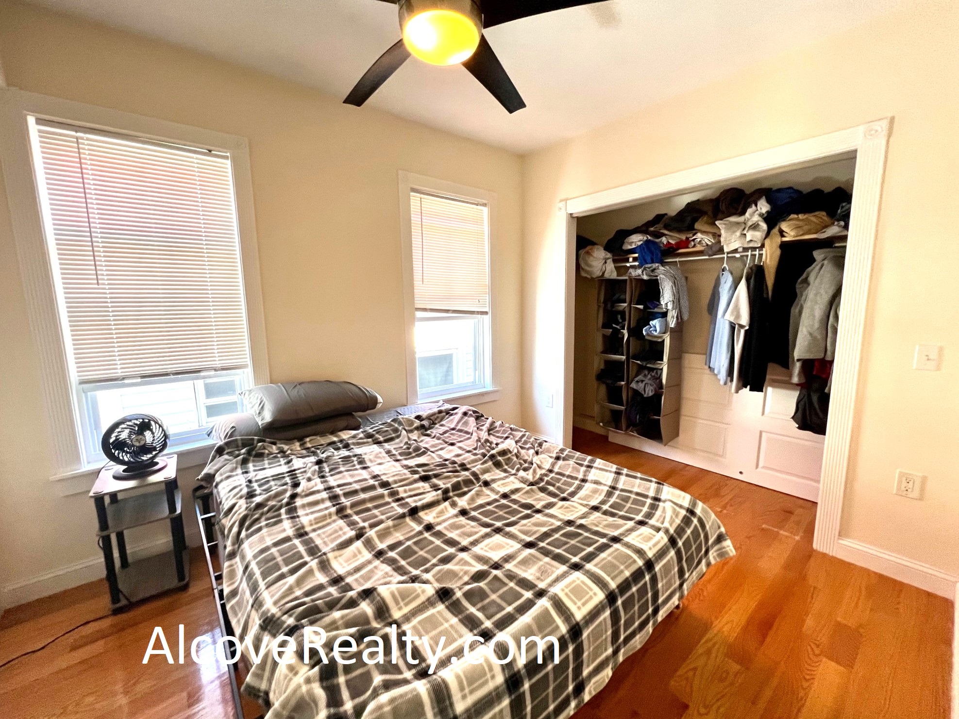 13 Vinal Ave, Union Square