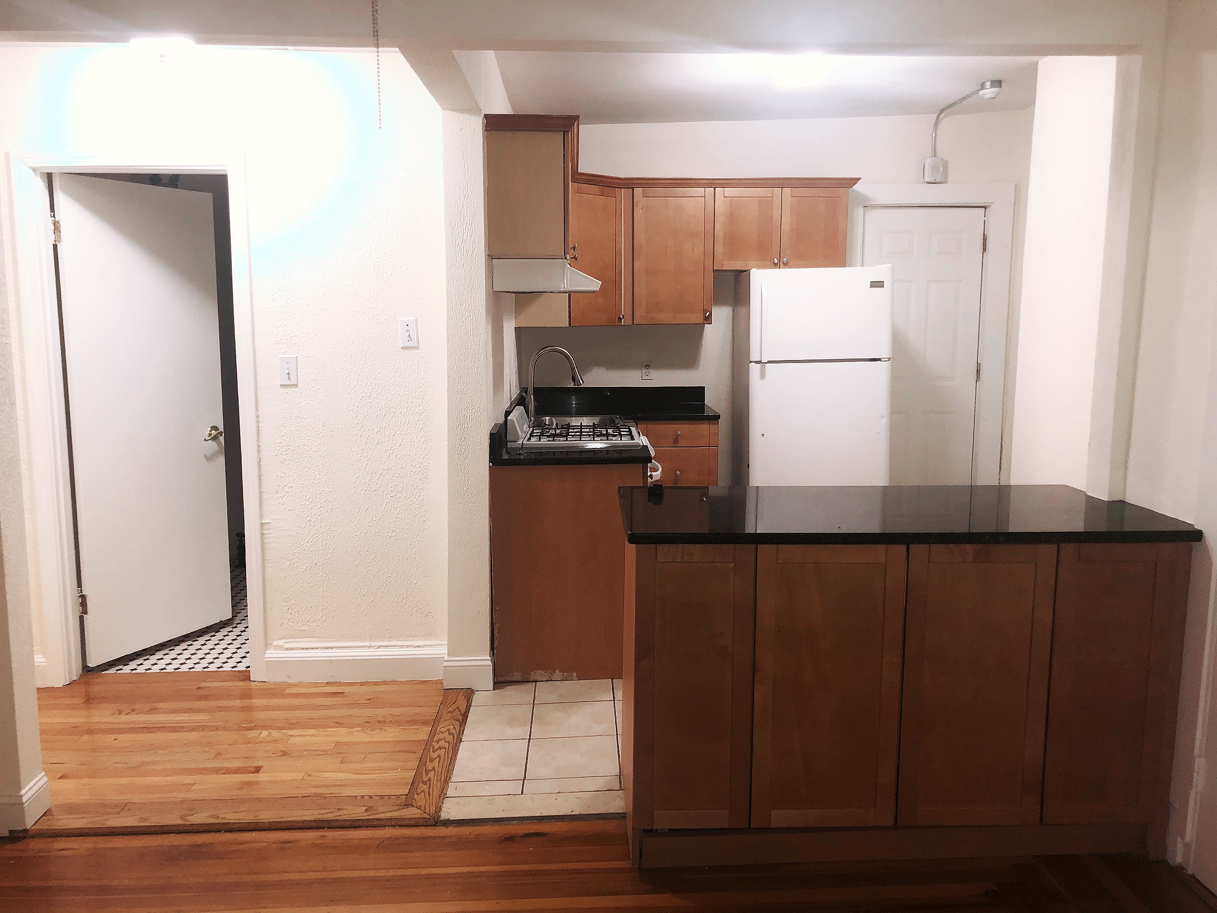 6 Alberta Ter, Cambridgeport