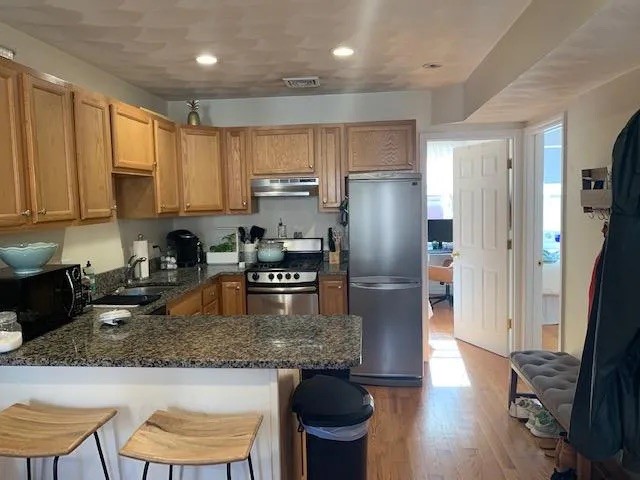 93 Endicott St, North End