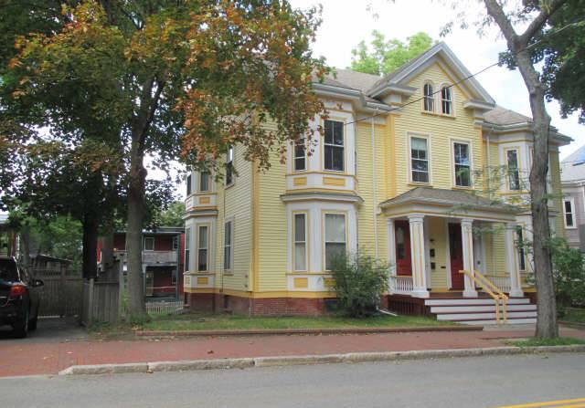 95 Upland Rd, Neighborhood Nine