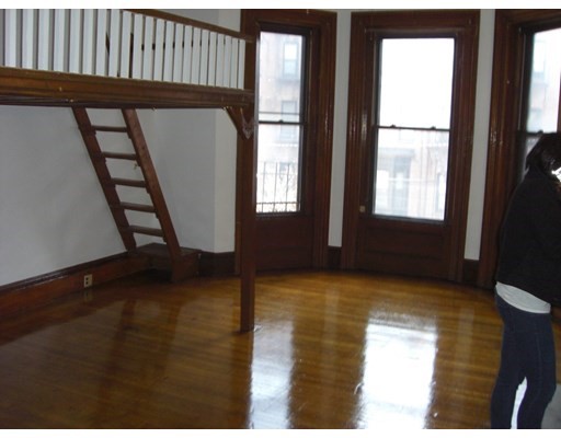 395 Beacon St, Back Bay