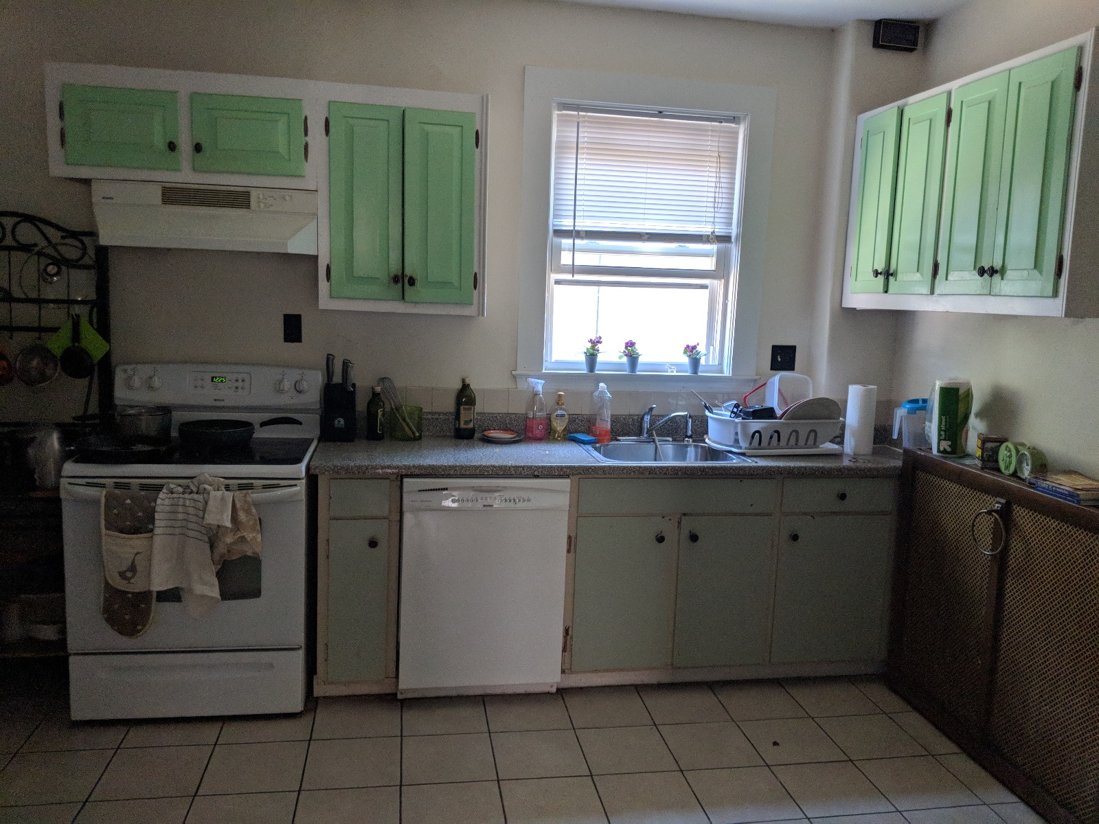 110 Academy Hill Rd, Charlestown