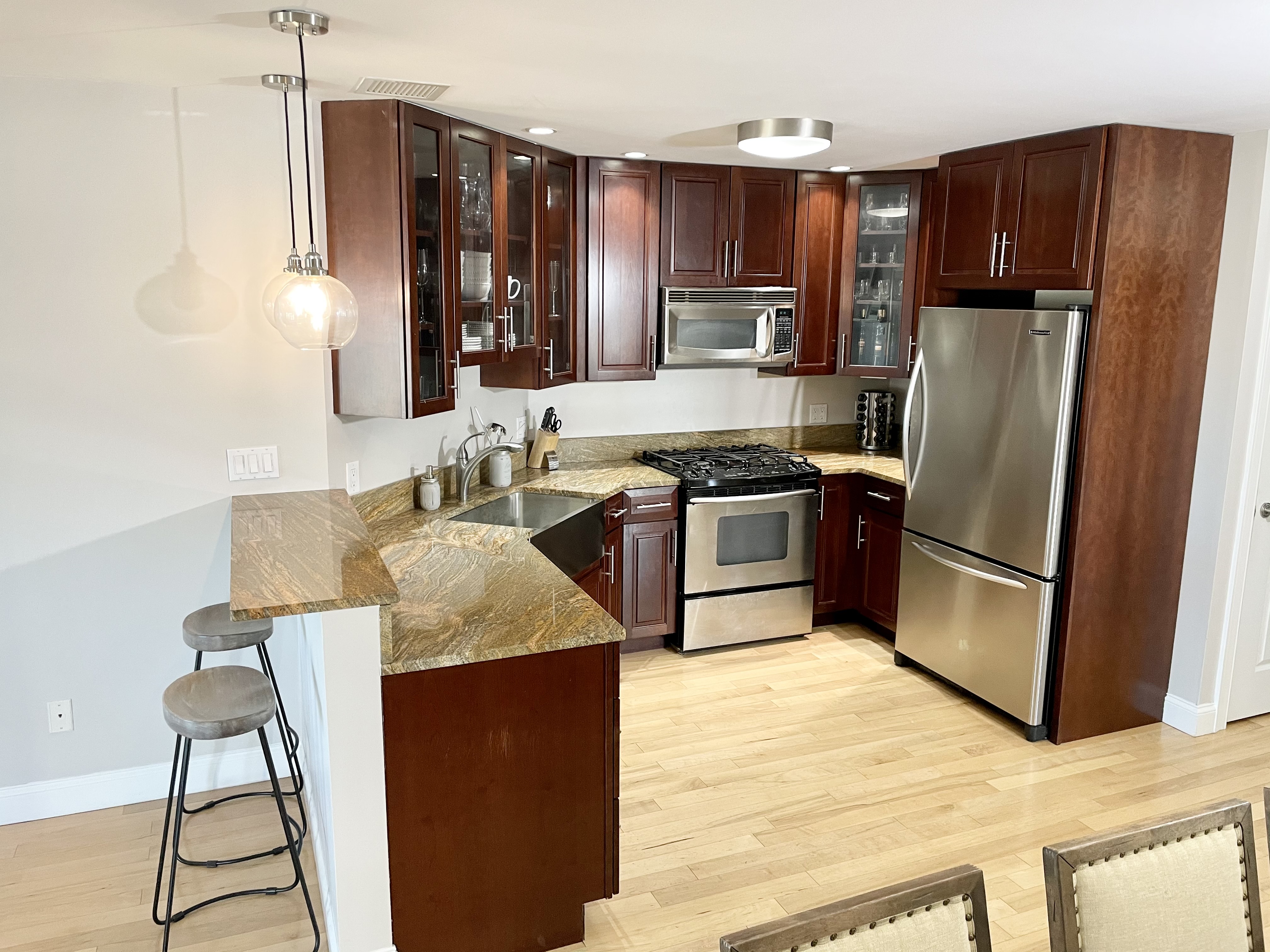 320 3rd St, South Boston