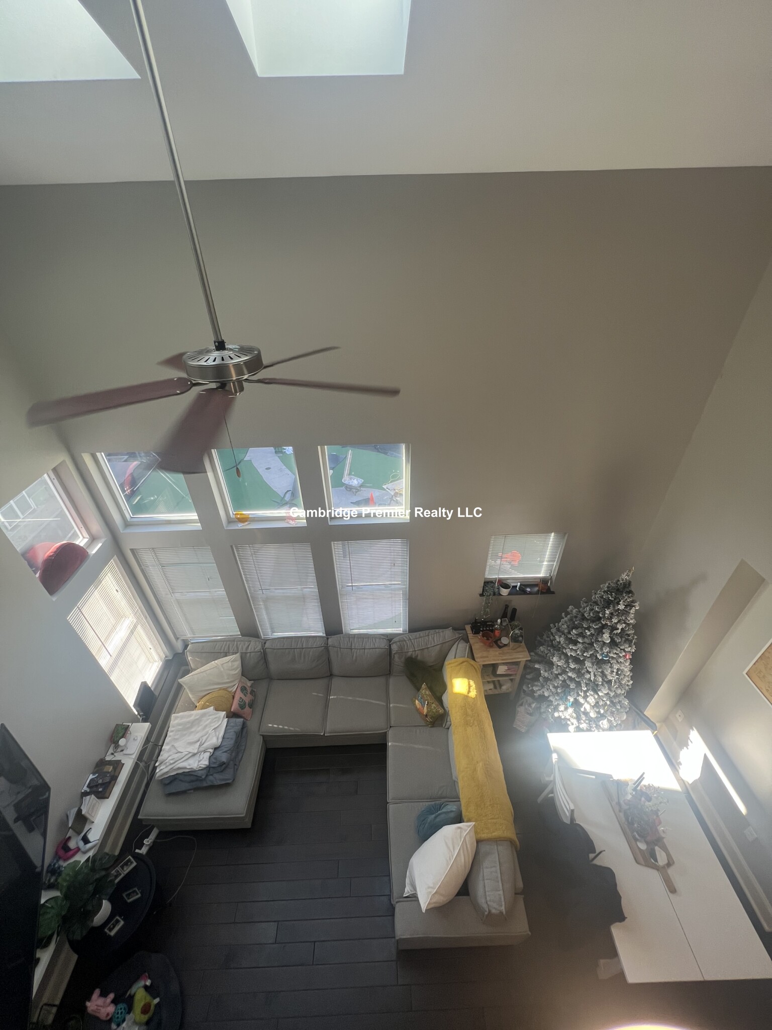 60 Howard St, West End (Watertown)